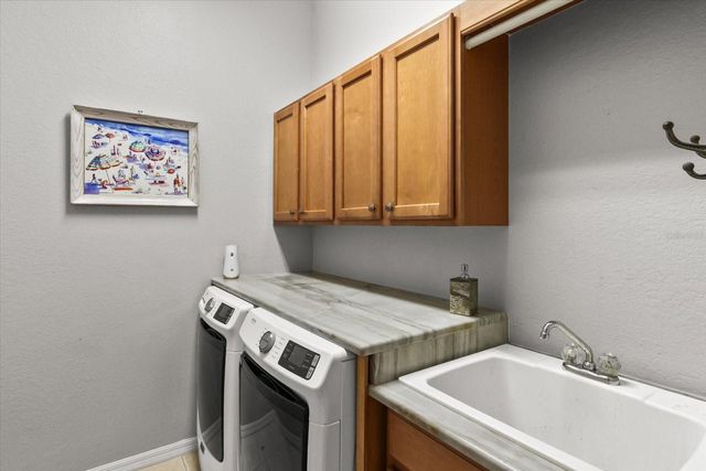 7020 74TH STREET CIRCLE E, Bradenton, FL 34203