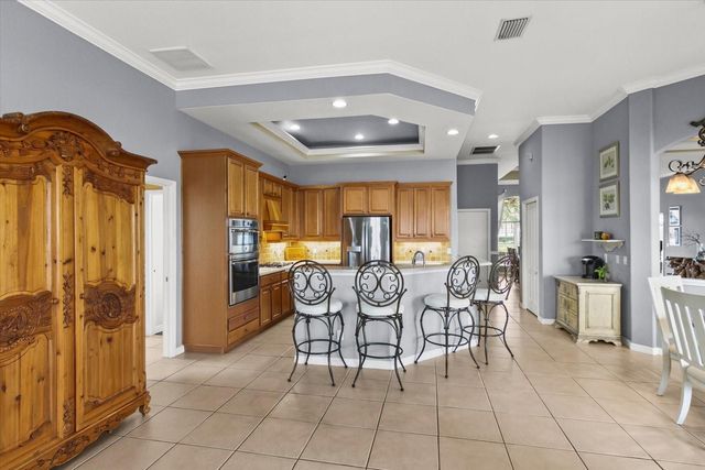 7020 74TH STREET CIRCLE E, Bradenton, FL 34203