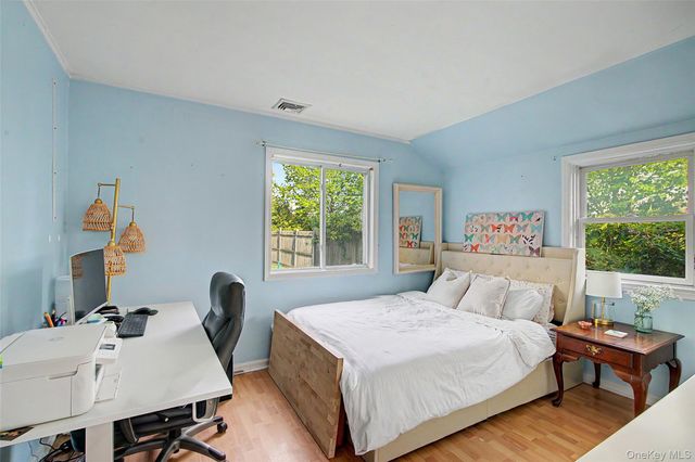 359 Moffitt Boulevard, Islip, NY 11751