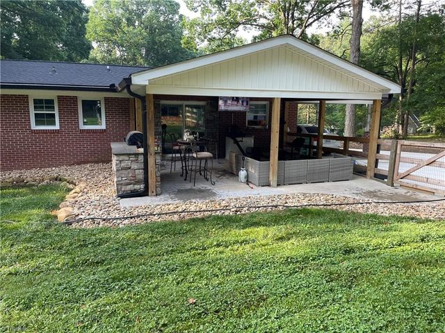 514 Crestview Drive, Albemarle, NC 28001