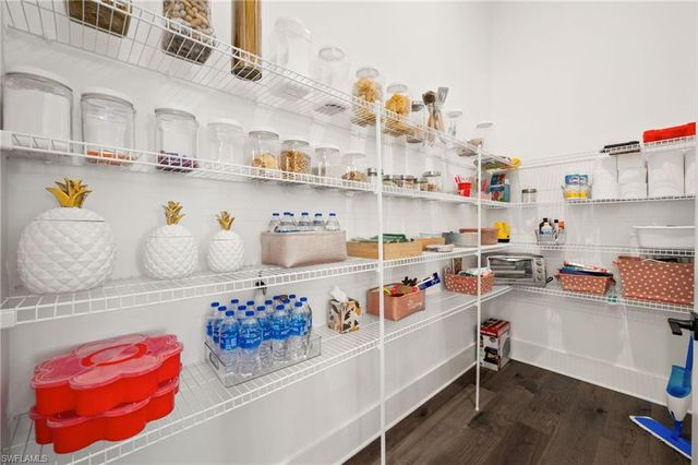 16201 Verilyn CIR, Naples, FL 34110