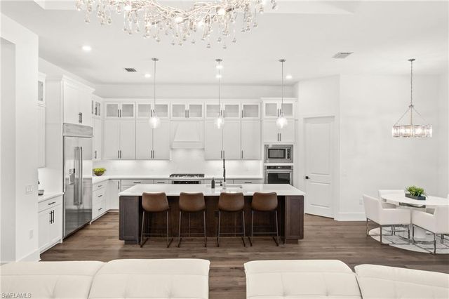 16201 Verilyn CIR, Naples, FL 34110