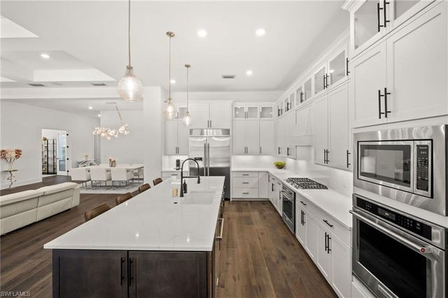 16201 Verilyn CIR, Naples, FL 34110