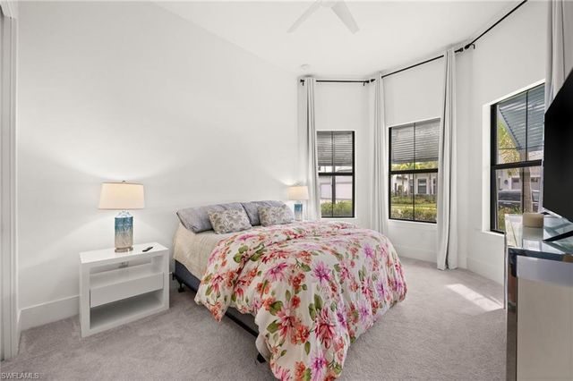 16201 Verilyn CIR, Naples, FL 34110