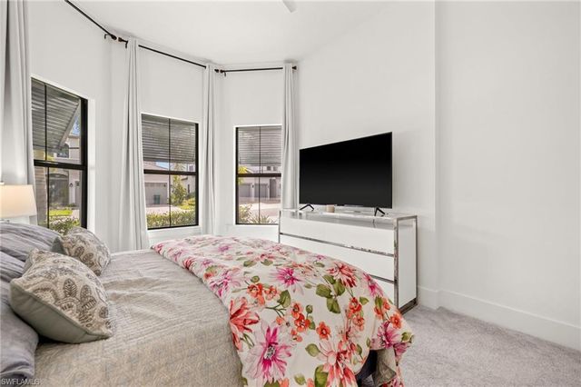 16201 Verilyn CIR, Naples, FL 34110