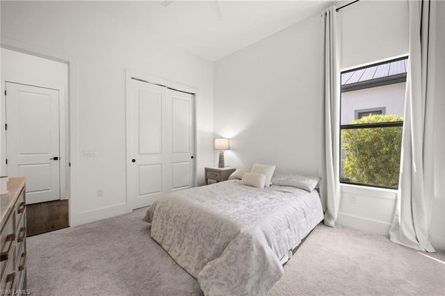 16201 Verilyn CIR, Naples, FL 34110