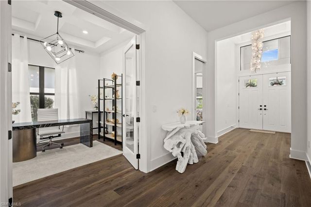 16201 Verilyn CIR, Naples, FL 34110