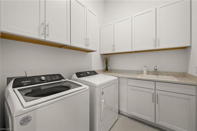 16201 Verilyn CIR, Naples, FL 34110