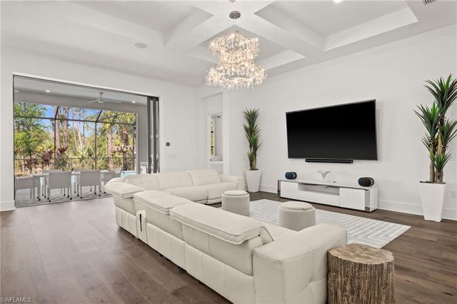 16201 Verilyn CIR, Naples, FL 34110