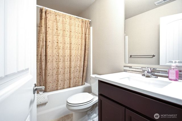 3795 Portside Drive, Bremerton, WA 98312