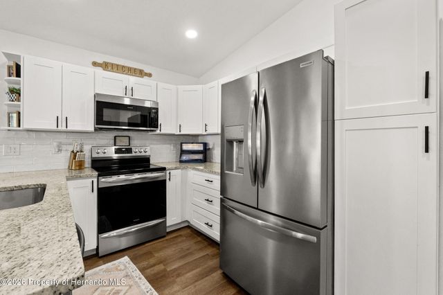 12482 Mountain Plover Road, Weeki Wachee, FL 34613