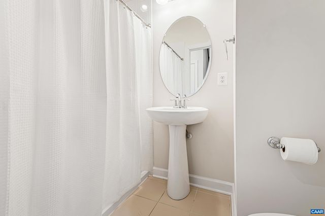 3448 THICKET RUN PL, Charlottesville, VA 22911