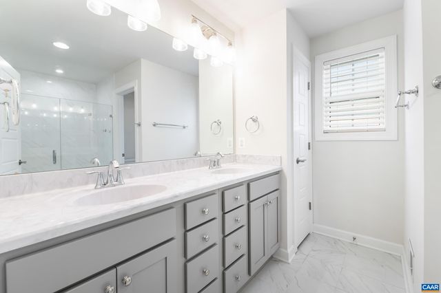3448 THICKET RUN PL, Charlottesville, VA 22911