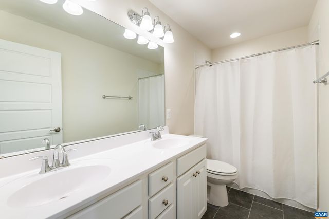 3448 THICKET RUN PL, Charlottesville, VA 22911