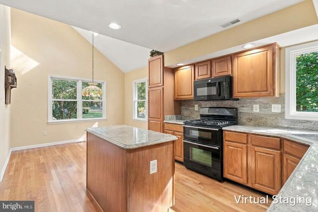 554 SCATTERGOOD CT, Yardley, PA 19067