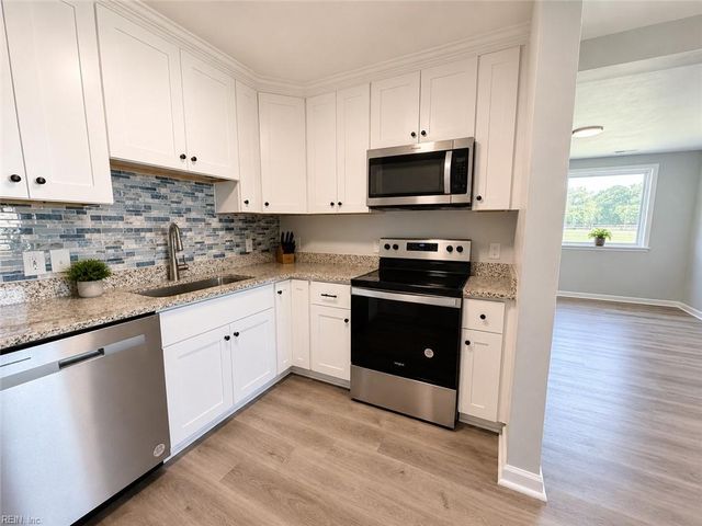 213 Beacon RD, Portsmouth, VA 23702