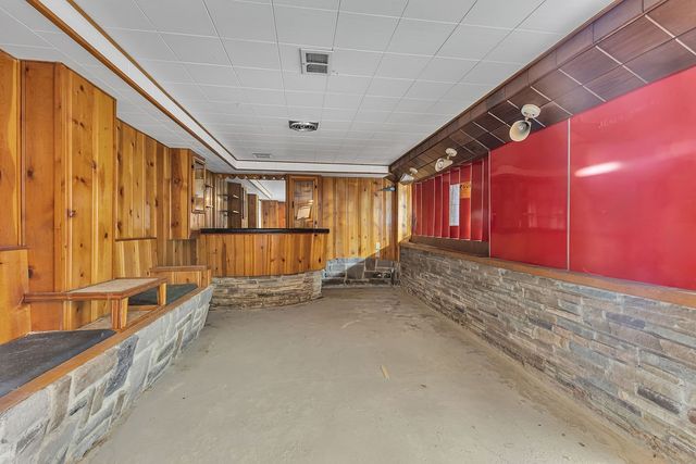 1708 Irwin St, Aliquippa, PA 15001