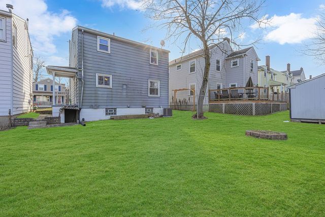 1708 Irwin St, Aliquippa, PA 15001