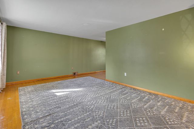 1708 Irwin St, Aliquippa, PA 15001