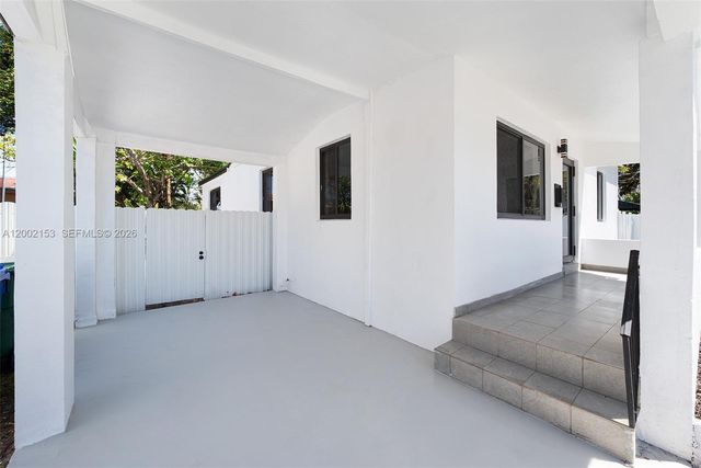 1385 NW 28th St, Miami, FL 33142