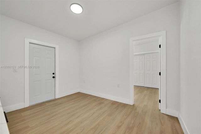 1385 NW 28th St, Miami, FL 33142