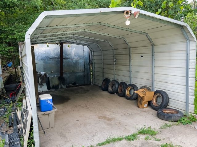 49088 Little Mcmahon Creek Road, St Clairsville, OH 43950