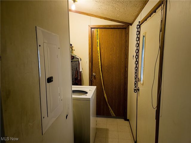 49088 Little Mcmahon Creek Road, St Clairsville, OH 43950