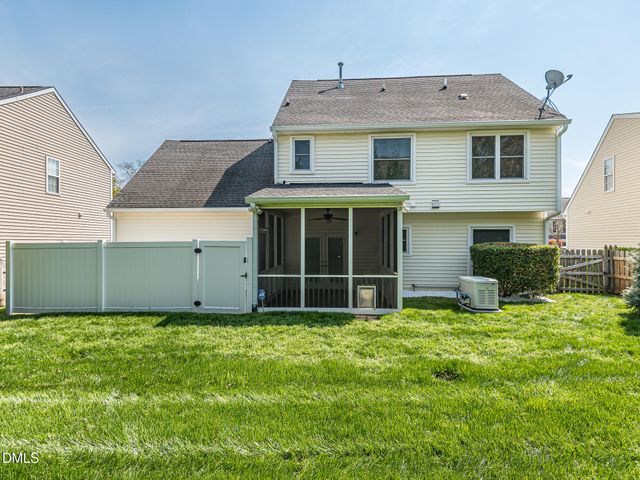 2113 Haig Point Way, Raleigh, NC 27604