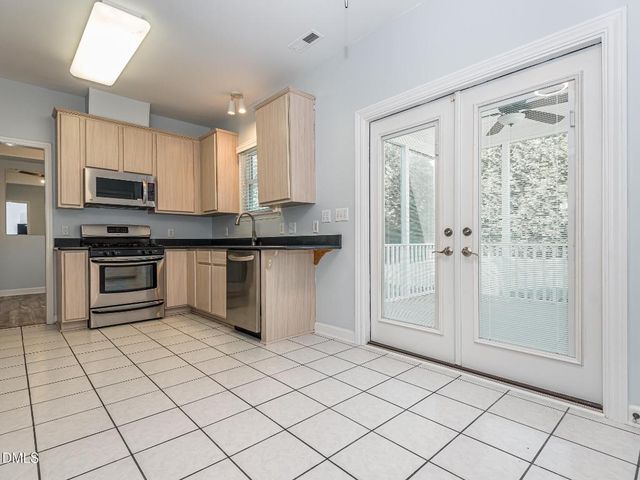 2113 Haig Point Way, Raleigh, NC 27604