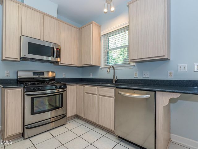 2113 Haig Point Way, Raleigh, NC 27604