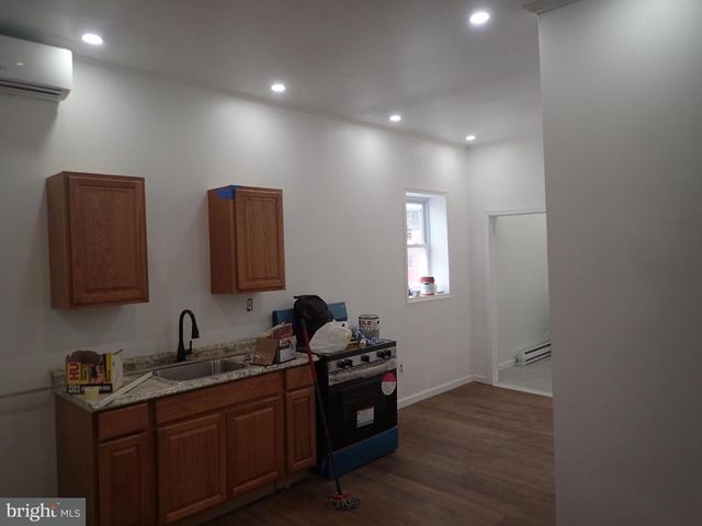 1201-1203 W 9TH ST W, Chester, PA 19013