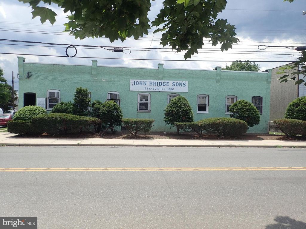 1201-1203 W 9TH ST W, Chester, PA 19013