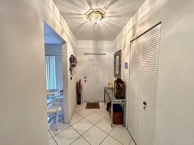 9279 Wedgewood Drive B20, Tamarac, FL 33321