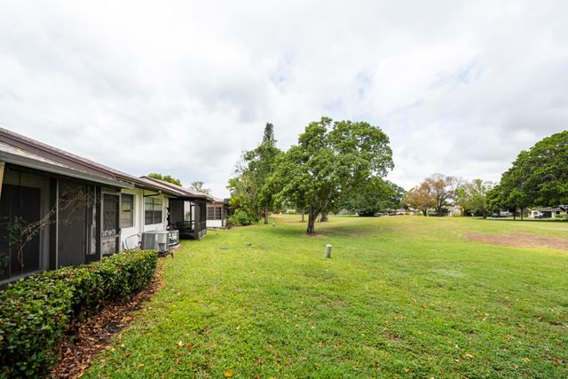 9279 Wedgewood Drive B20, Tamarac, FL 33321
