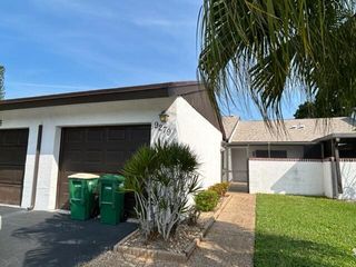 9279 Wedgewood Drive B20, Tamarac, FL 33321