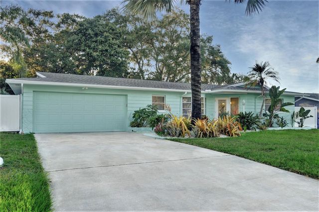 1968 SOUVENIR DRIVE, Clearwater, FL 33755