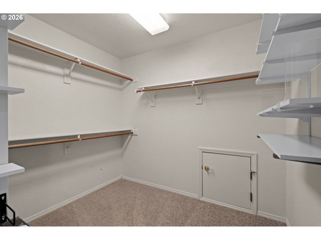 10923 Sw PARKVIEW Dr, Wilsonville, OR 97070