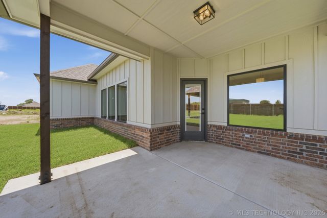 1009 S Chickasaw Street, Skiatook, OK 74070