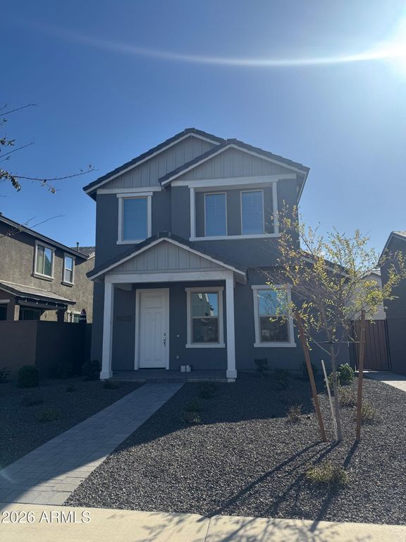 1927 W HIDE Trail, Phoenix, AZ 85085