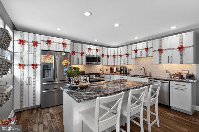 3656 SALINA RD, Philadelphia, PA 19154