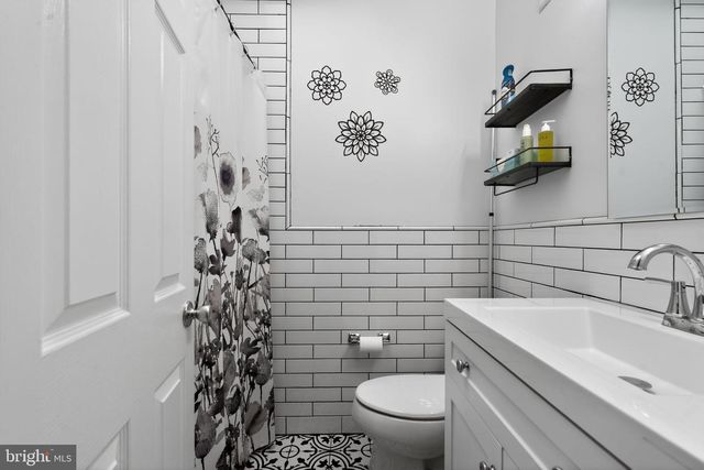 3656 SALINA RD, Philadelphia, PA 19154