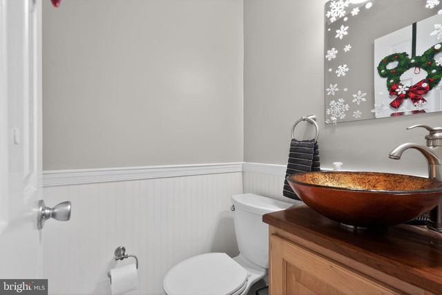 3656 SALINA RD, Philadelphia, PA 19154