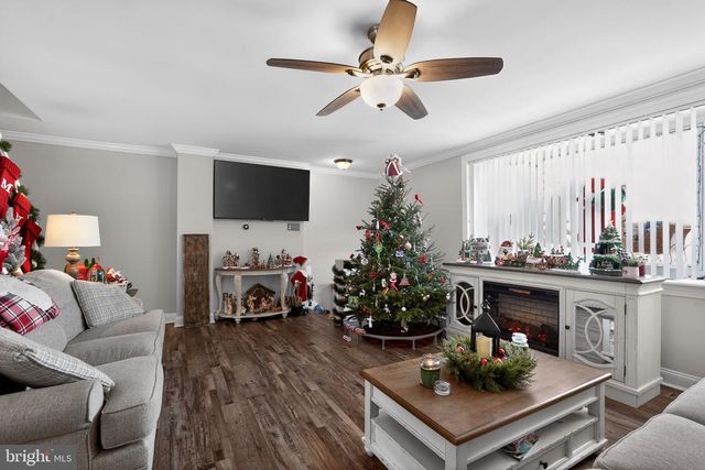 3656 SALINA RD, Philadelphia, PA 19154