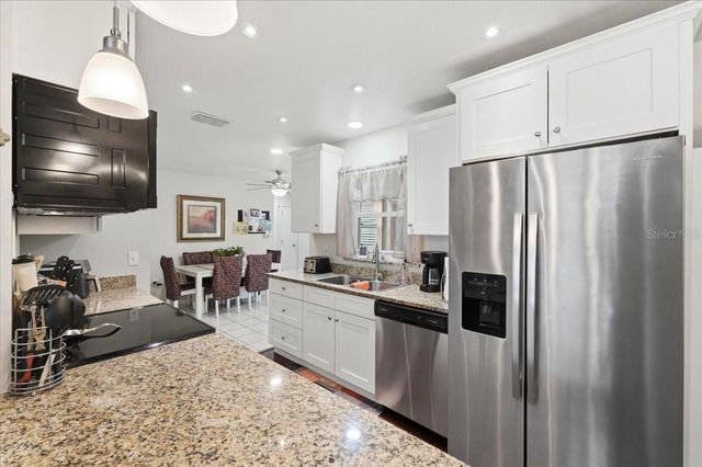 552 HARDENOAK BOULEVARD, Lakeland, FL 33813