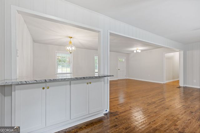 256 Teresa Lane, Loganville, GA 30052