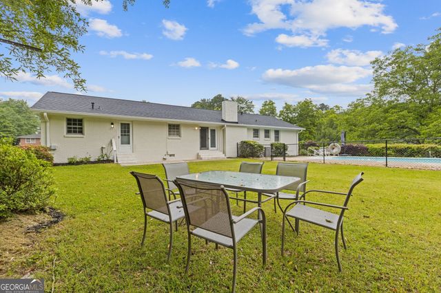 256 Teresa Lane, Loganville, GA 30052