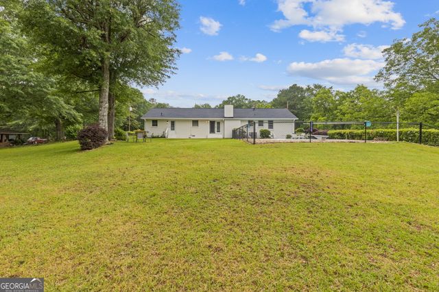 256 Teresa Lane, Loganville, GA 30052