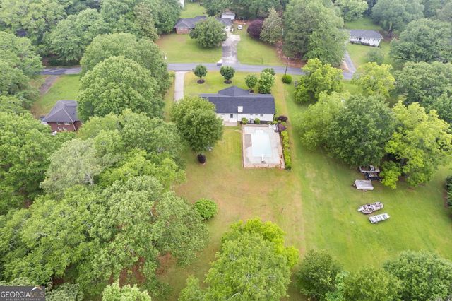 256 Teresa Lane, Loganville, GA 30052