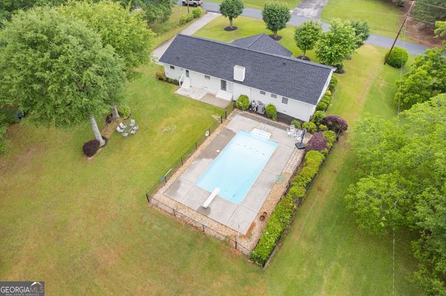 256 Teresa Lane, Loganville, GA 30052