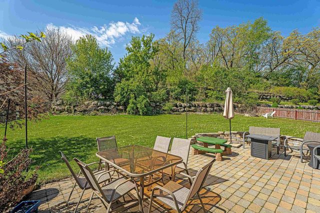 10 BANNER Circle, Madison, WI 53718